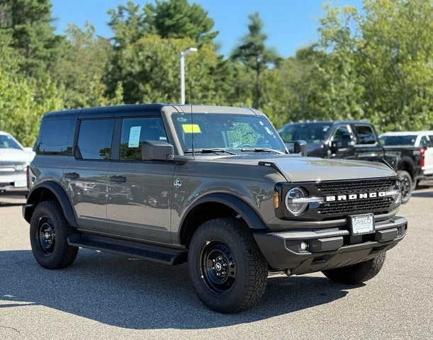 2026 Ford Bronco Outer Banks®