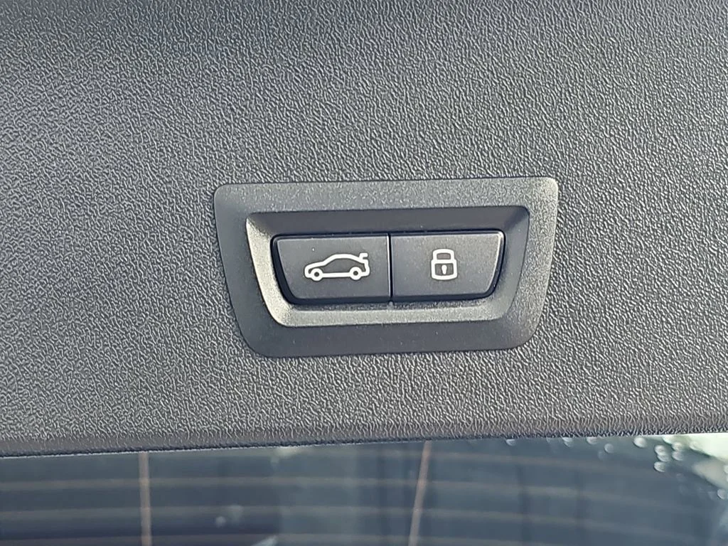 Used 2025 Gray Metallic BMW 30 xDrive image 17