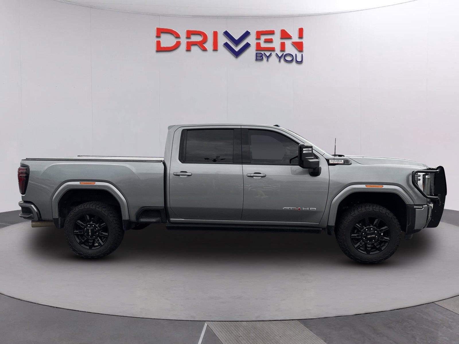Used 2025 Sterling Metallic GMC AT4 image 3