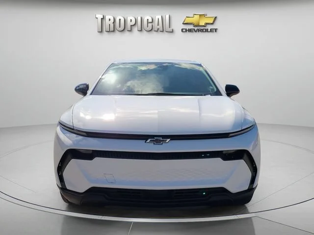 New 2026 Summit White Chevrolet LT image 8