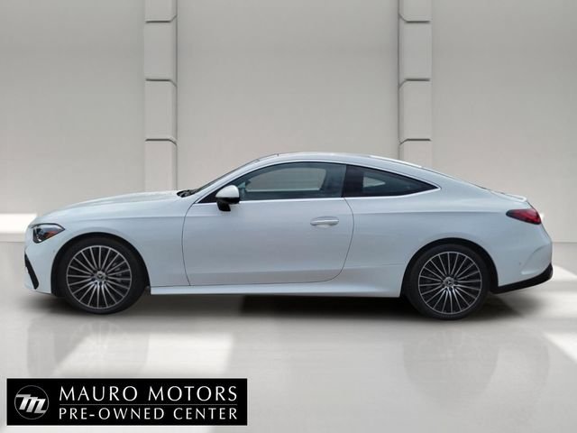 Used 2025  Mercedes-Benz CLE 300 image 2