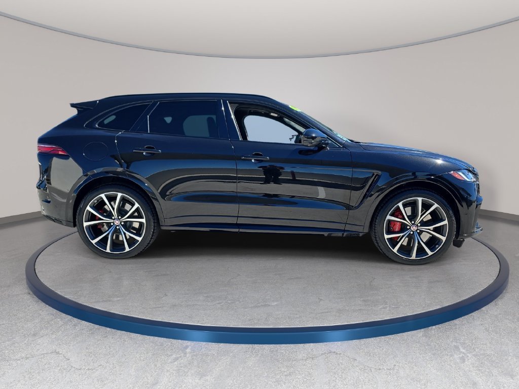 Used 2022 Black Jaguar SVR image 5