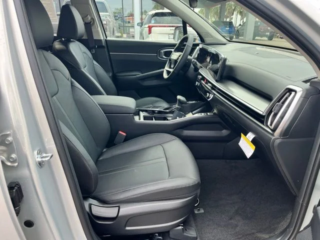 New 2026 White Kia S image 23