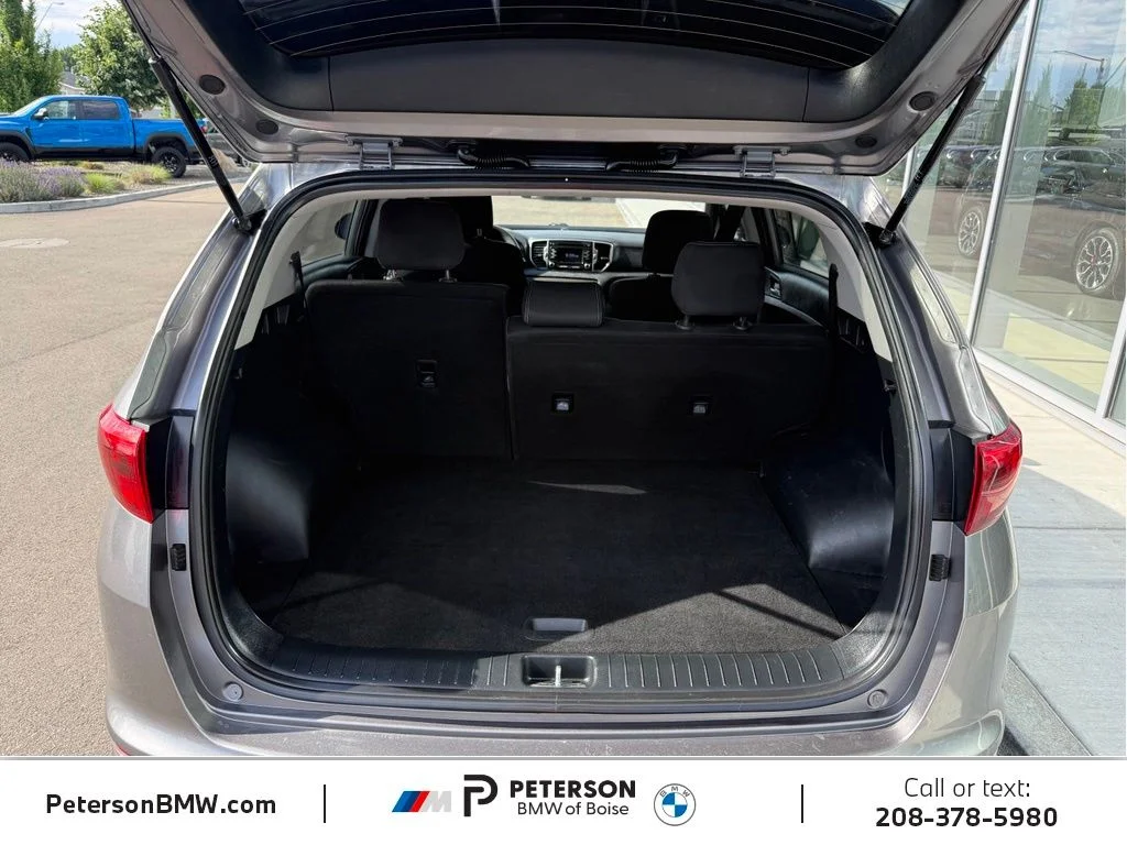 Used 2017 Silver Kia LX image 9
