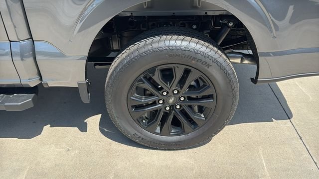 New 2026 Carbonized Gray Metallic Ford Lariat® image 8