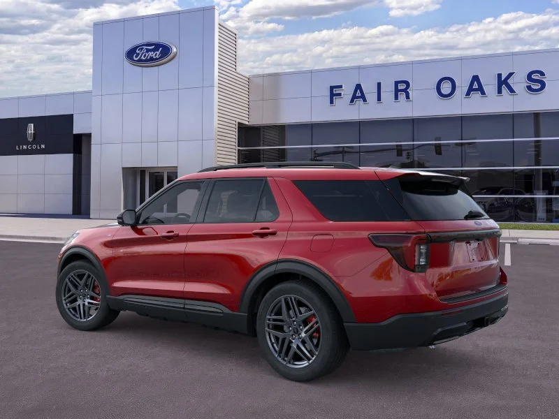 New 2026 Rapid Red Metallic Tinted Clearcoat Ford ST-Line image 4