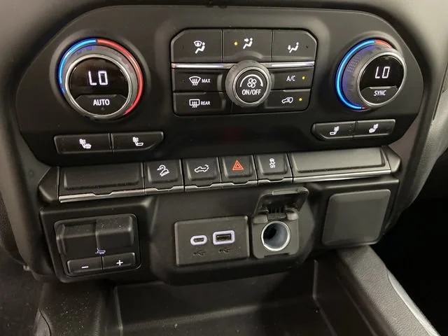 Used 2021 White Chevrolet LT Trail Boss image 19