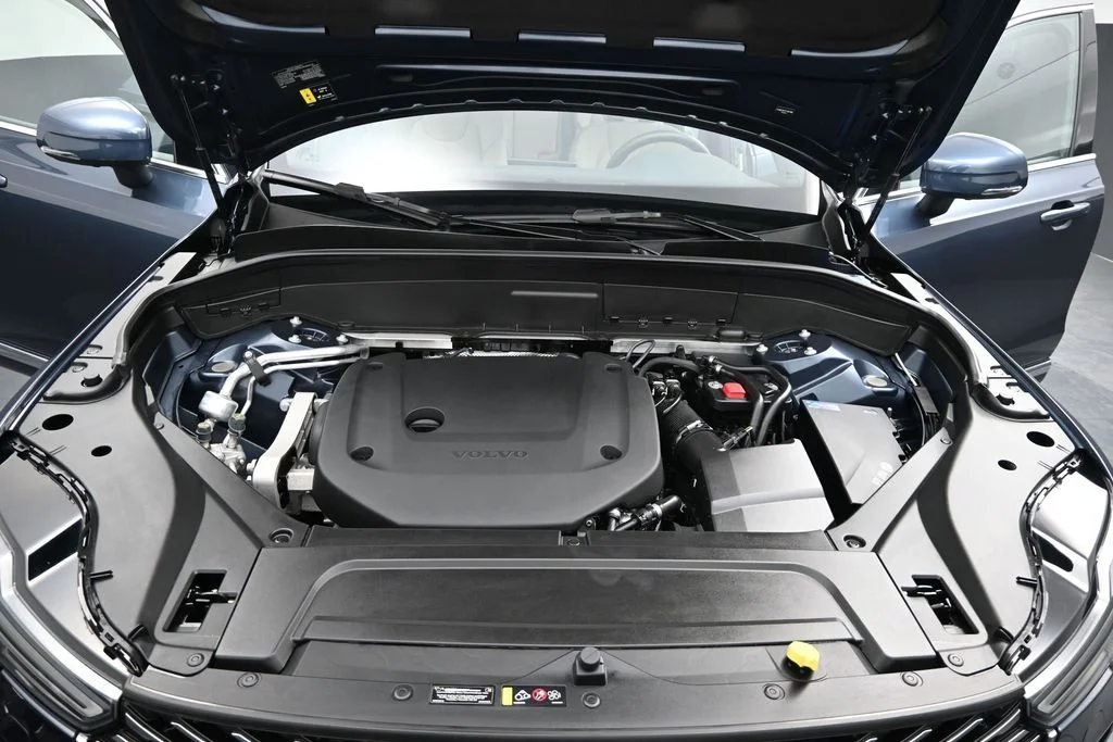 Used 2026 Denim Blue Volvo Plus image 21