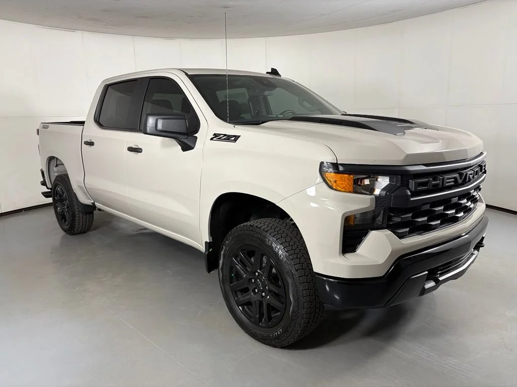 New 2026 White Sands Chevrolet Custom Trail Boss image 2