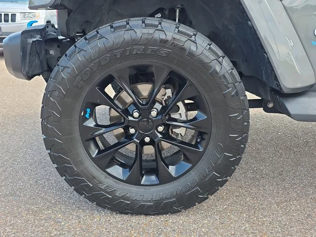 Used 2022 Gray Jeep Unlimited Sahara 4xe image 9