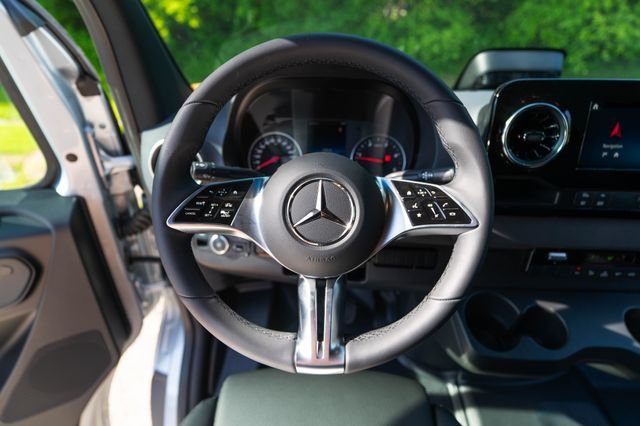 Used 2026 Silver Mercedes-Benz Cargo 144 WB image 15