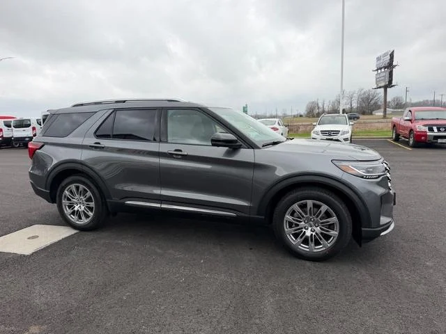 New 2026 Carbonized Gray Metallic Ford Platinum™ image 31