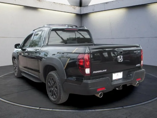 Certified Used 2022 Crystal Black Pearl Honda AWD BLACK EDITION image 6