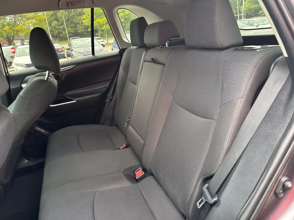Used 2021 Gray Toyota LE image 34