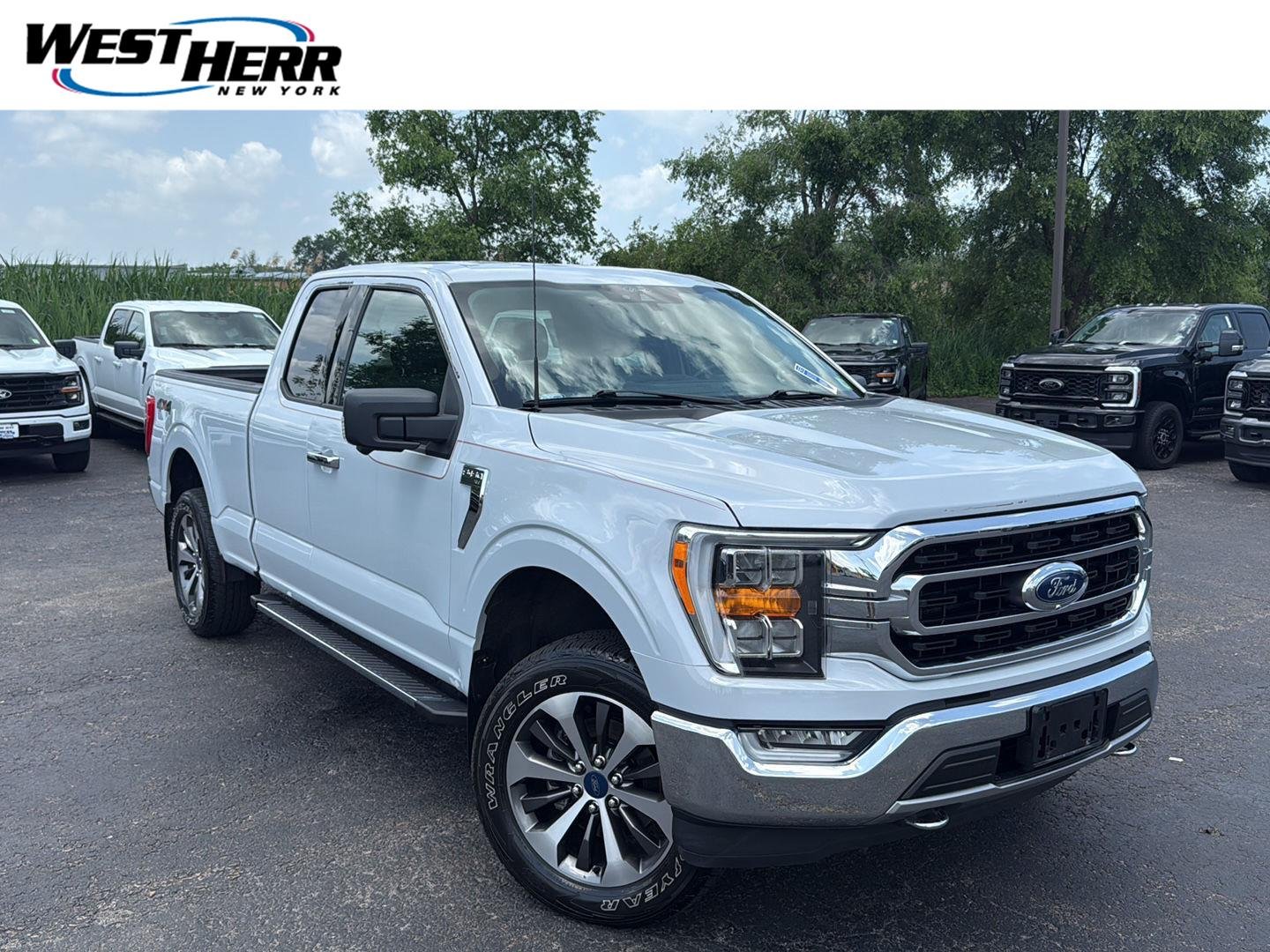 Used 2021 Space White Ford XLT image 1