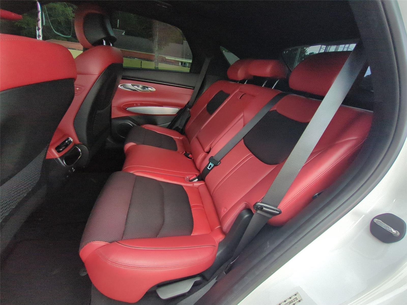 Used 2022 Uyuni White Genesis 3.5T Sport image 34