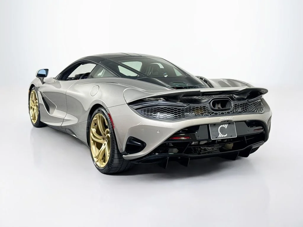 Used 2025 Blade Silver McLaren Coupe image 3