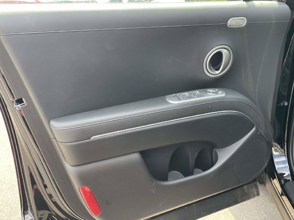 Used 2026 Black Hyundai Limited image 24