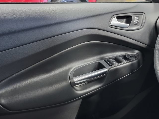 Used 2018 Red Ford SE image 22