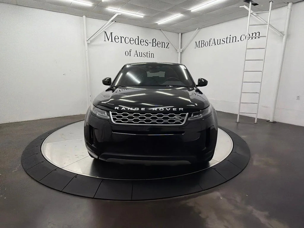 Used 2023 Black Land Rover SE image 2