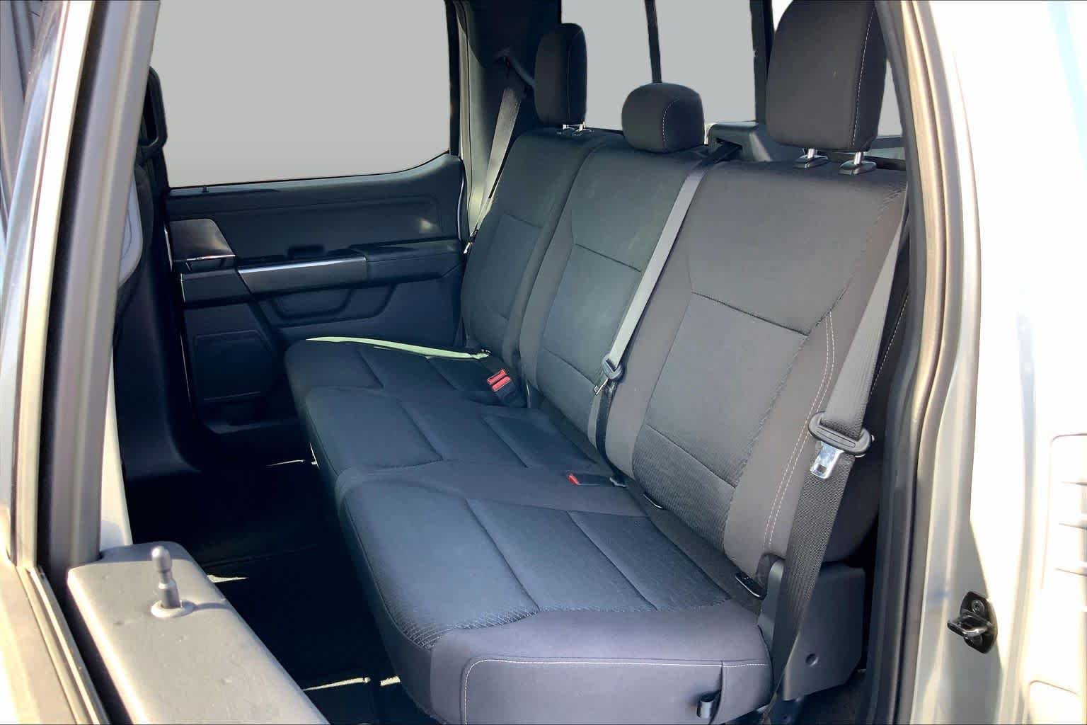 Used 2023 Iconic Silver Metallic Ford XLT image 19
