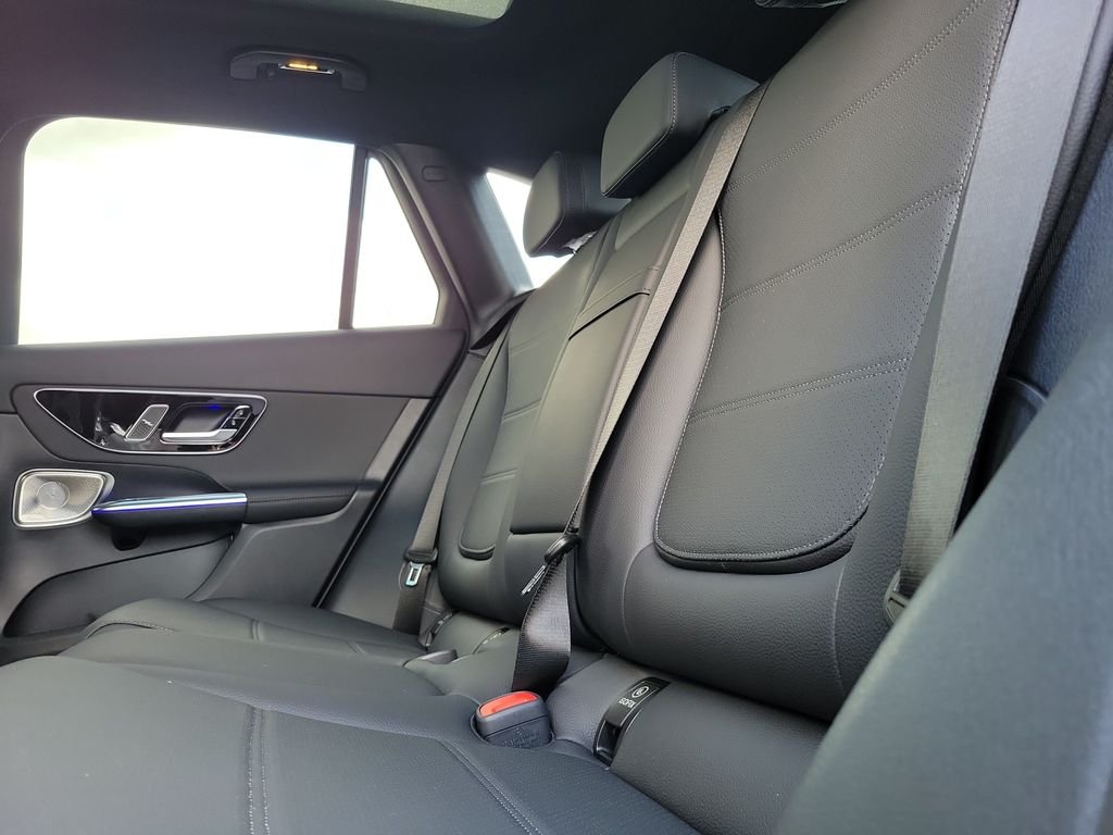 New 2026 MANUFAKTUR Alpine Grey Mercedes-Benz GLC 300 image 9