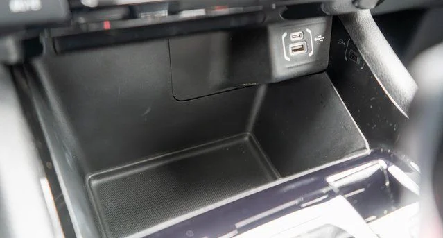 Used 2022 White Jeep Limited image 26