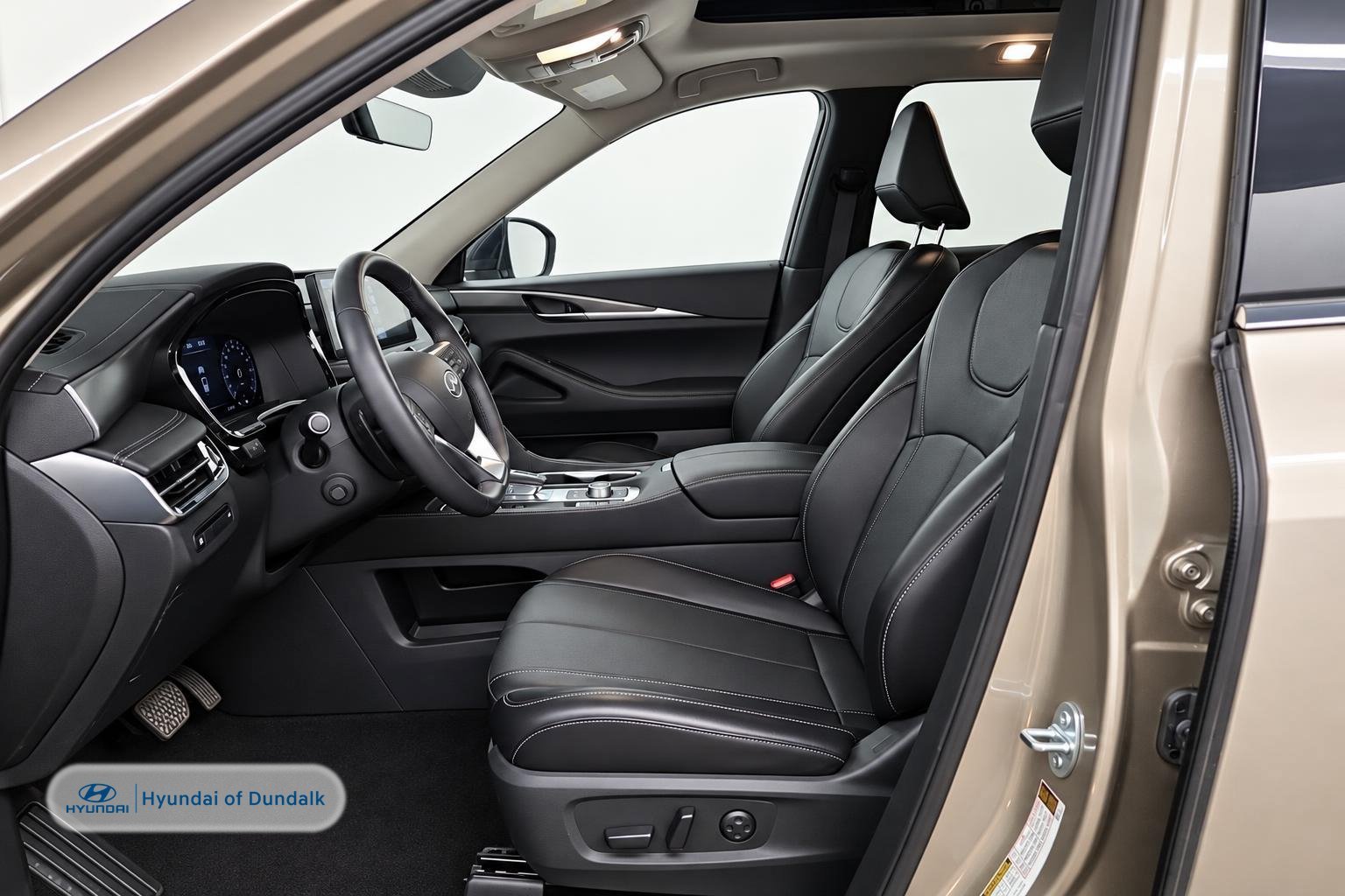 Used 2024 Beige INFINITI LUXE image 7