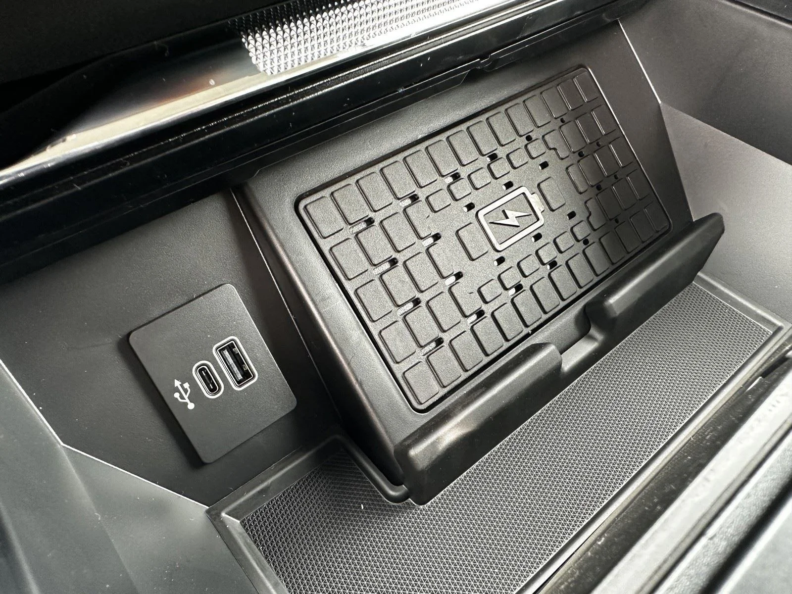 2025 Ford F-150 Lariat - Photo 26