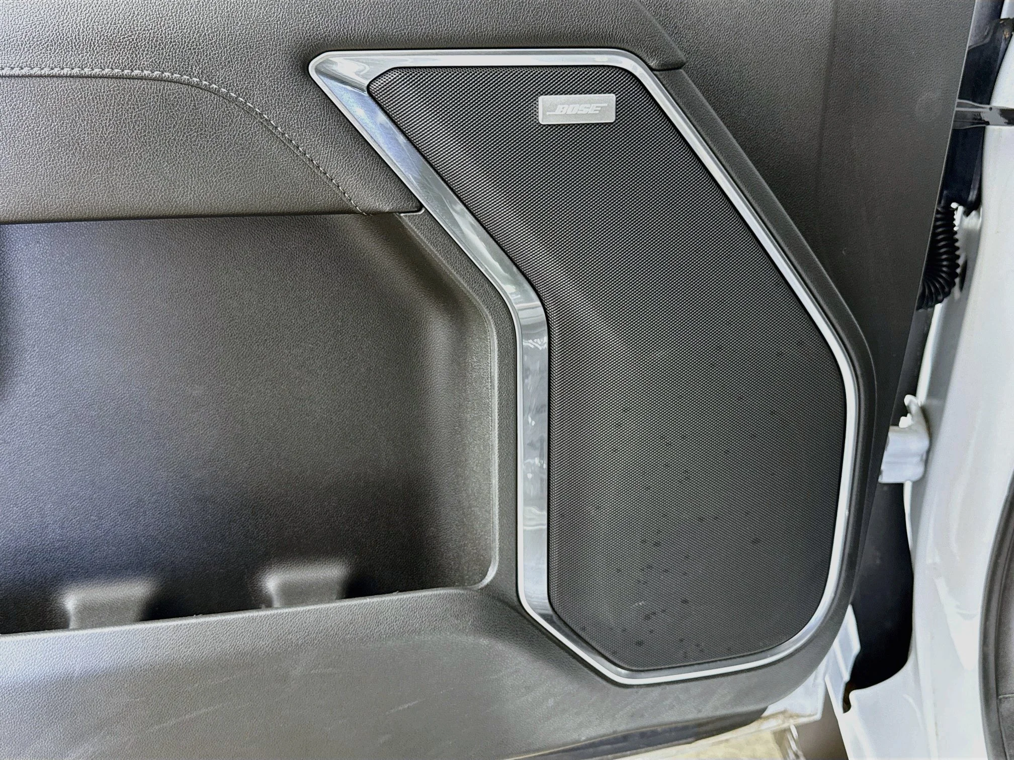 Used 2024 Summit White Chevrolet LTZ DRW image 21
