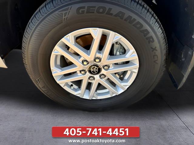 Used 2026 White Toyota SR5 image 35