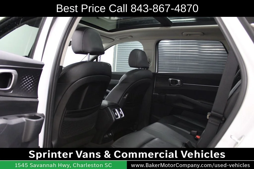 Used 2023 White Pearl Kia S image 35