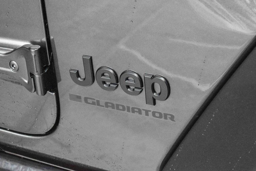 New 2026 Granite Crystal Metallic Clearcoat Jeep Willys image 8