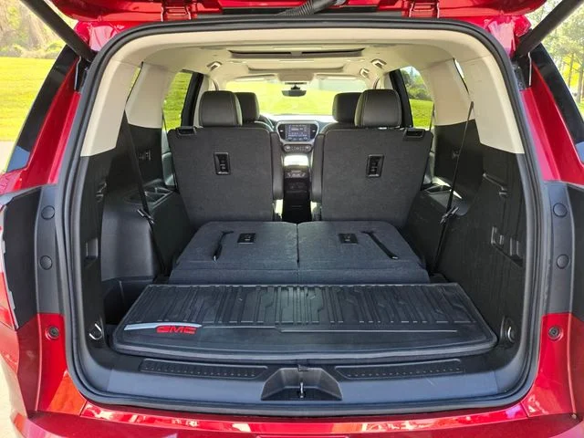 Used 2023 Red GMC Denali image 17
