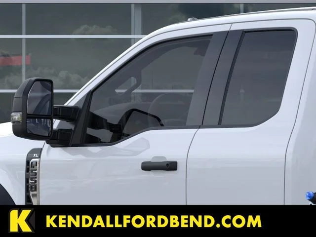 2025 Ford F-550 Super Duty Chassis Cab XL - Photo 20