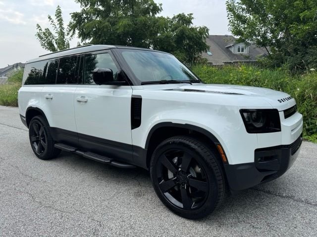 New 2026 Fuji White Land Rover S image 4