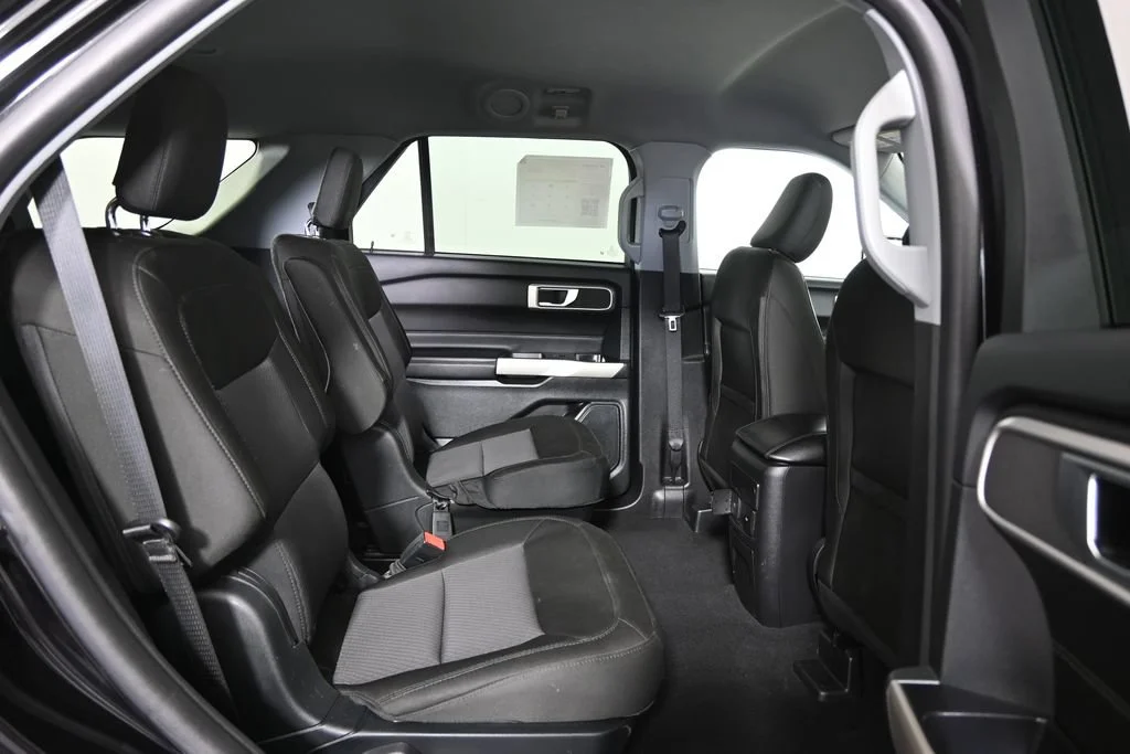 Used 2023 Black Ford XLT image 15