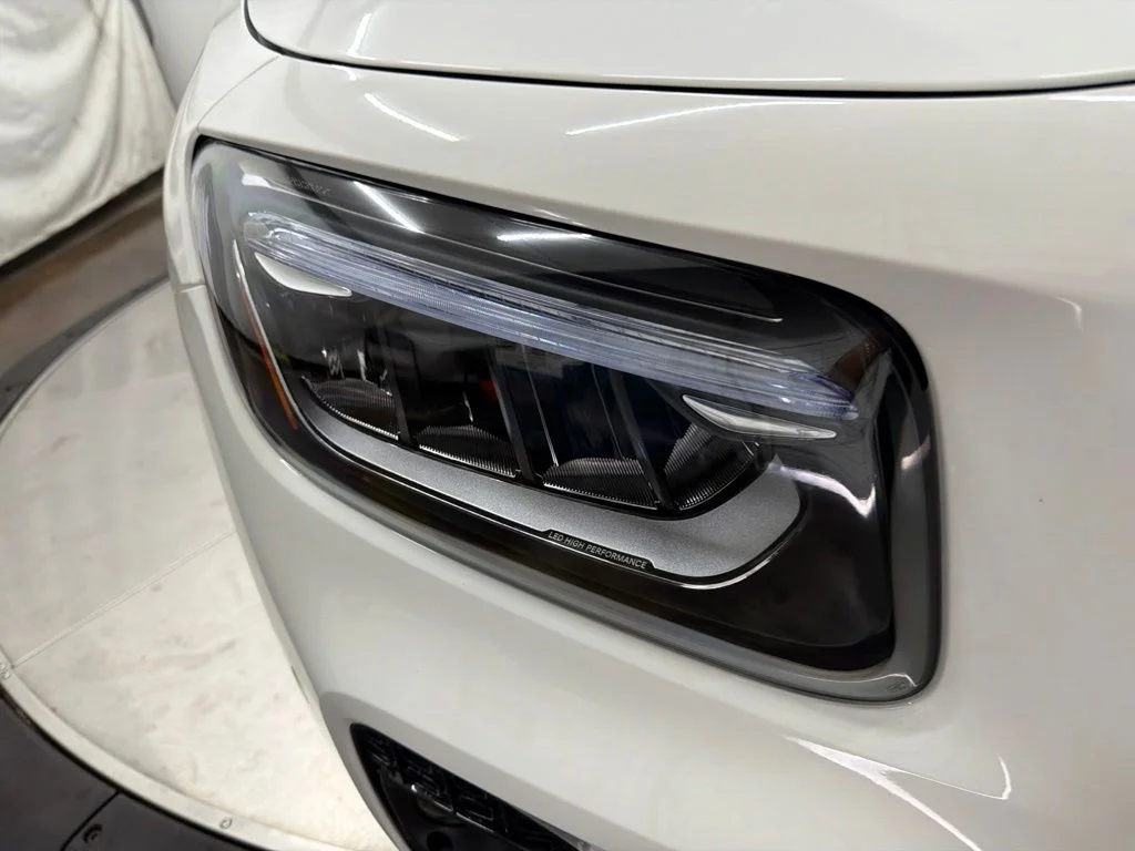 New 2026 White Mercedes-Benz GLB 250 image 10