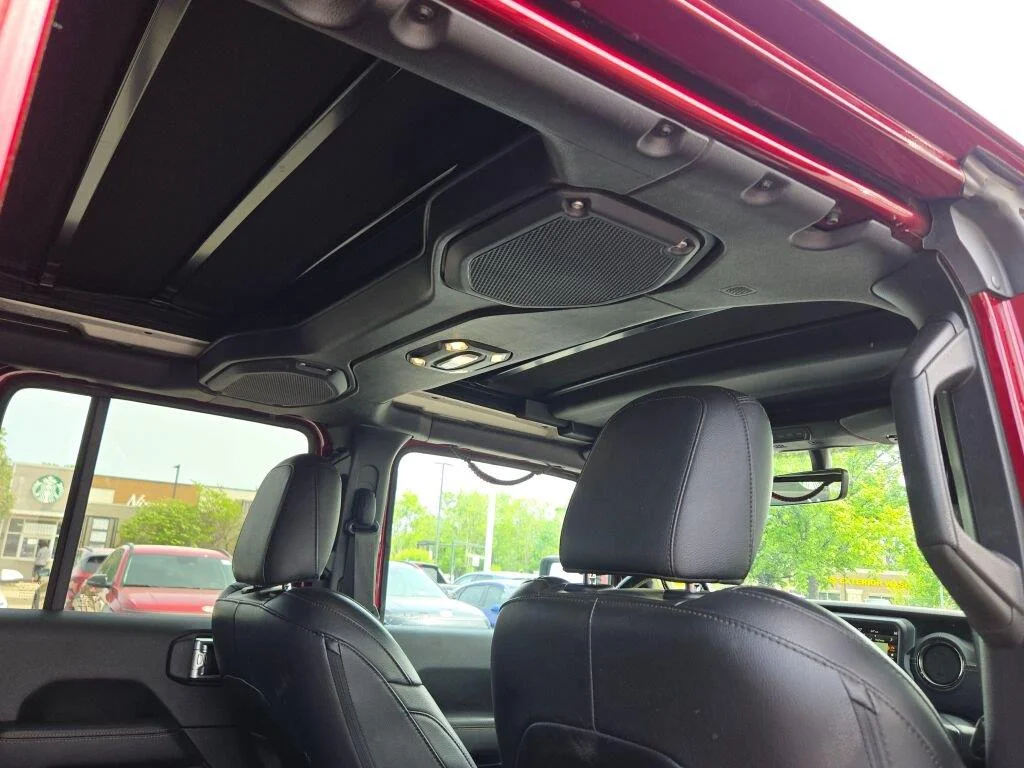 Used 2021  Jeep Unlimited Sahara High Altitude image 10