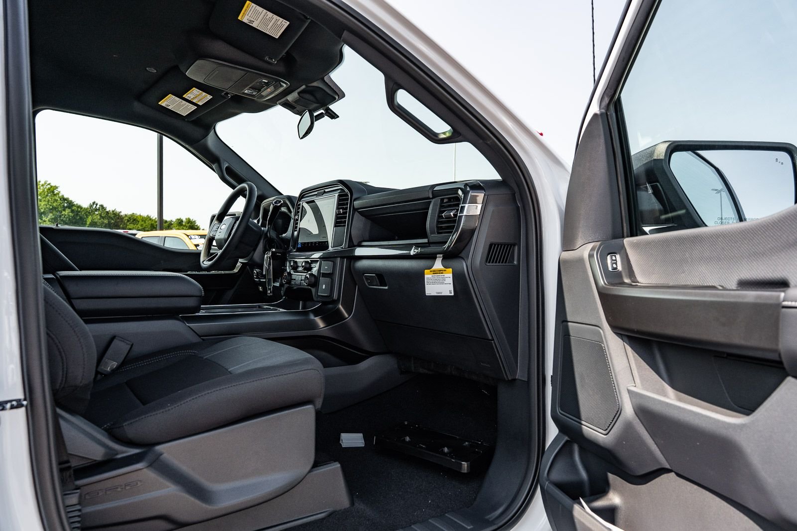 New 2026 Oxford White Ford STX® image 7