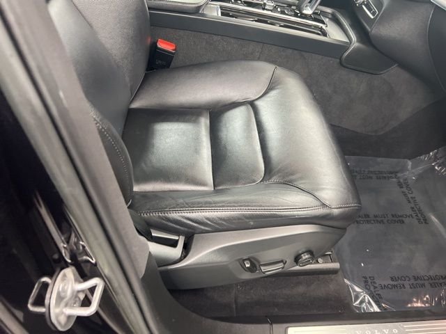 Used 2023 Black Volvo B5 Core image 23