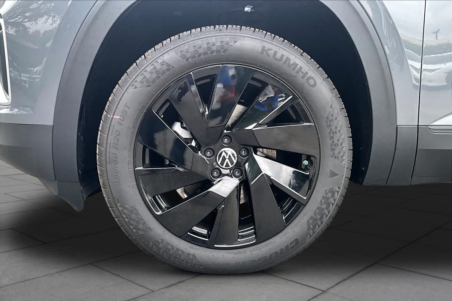 2026 Volkswagen Atlas SE w/Tech - Photo 11
