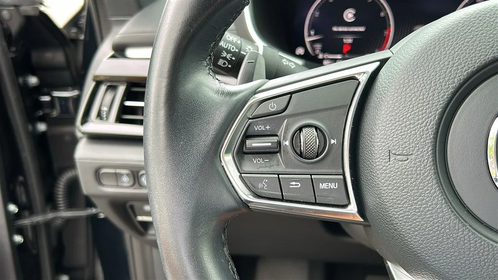 Used 2025  Acura Technology Package image 13