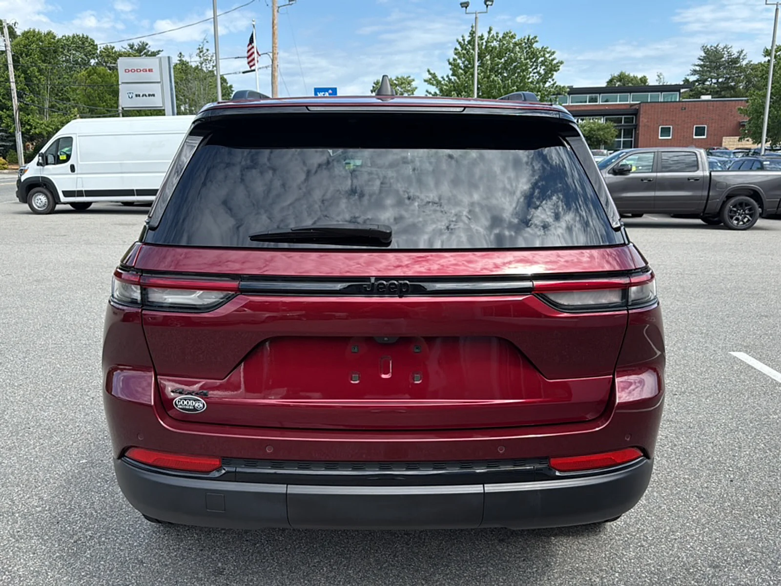 Used 2023 Velvet Red Pearlcoat Jeep Altitude 4x4 image 6