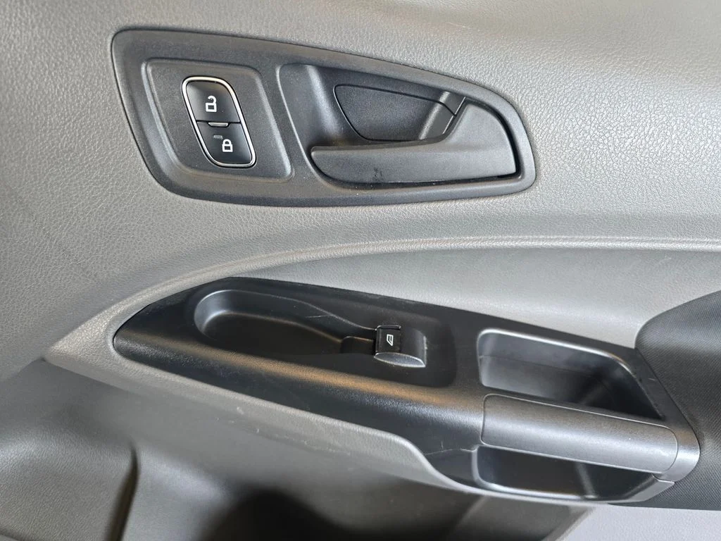 Used 2023 White Ford XL image 13