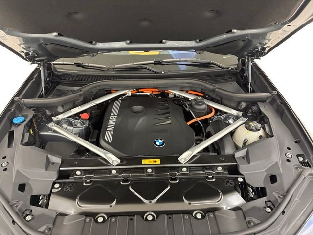 Used 2025 Gray BMW xDrive50e image 11