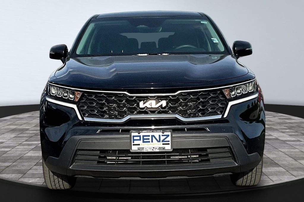 Used 2023 Kia Sorento LX with VIN 5XYRGDLC6PG176670 for sale in Rochester, Minnesota