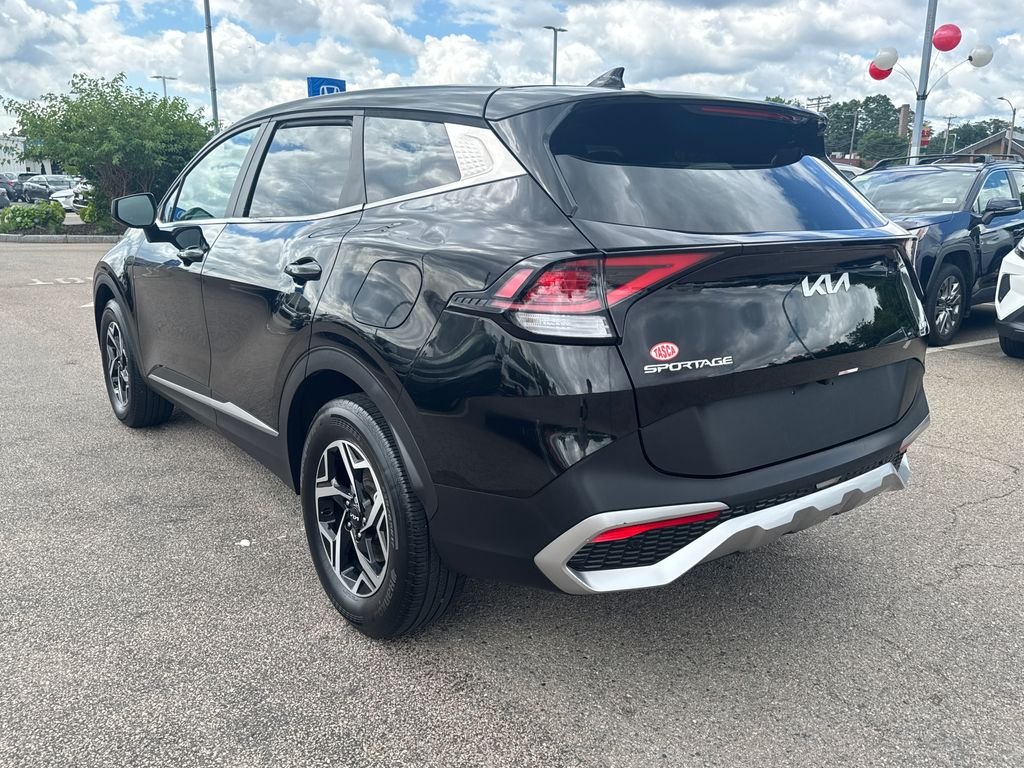 Used 2024 Black Kia LX image 5