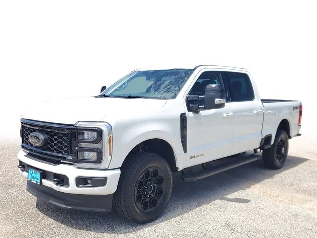 New 2026 Star White Metallic Tri-Coat Ford F-250® Lariat® image 2