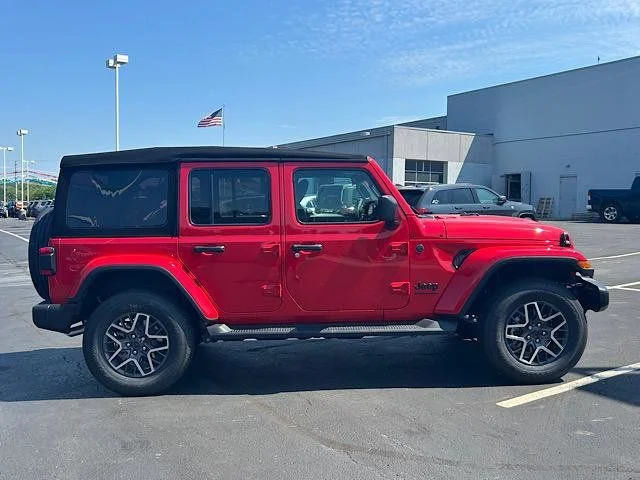 New 2025 Firecracker Red Clear-Coat Exterior Paint Jeep Sahara image 2